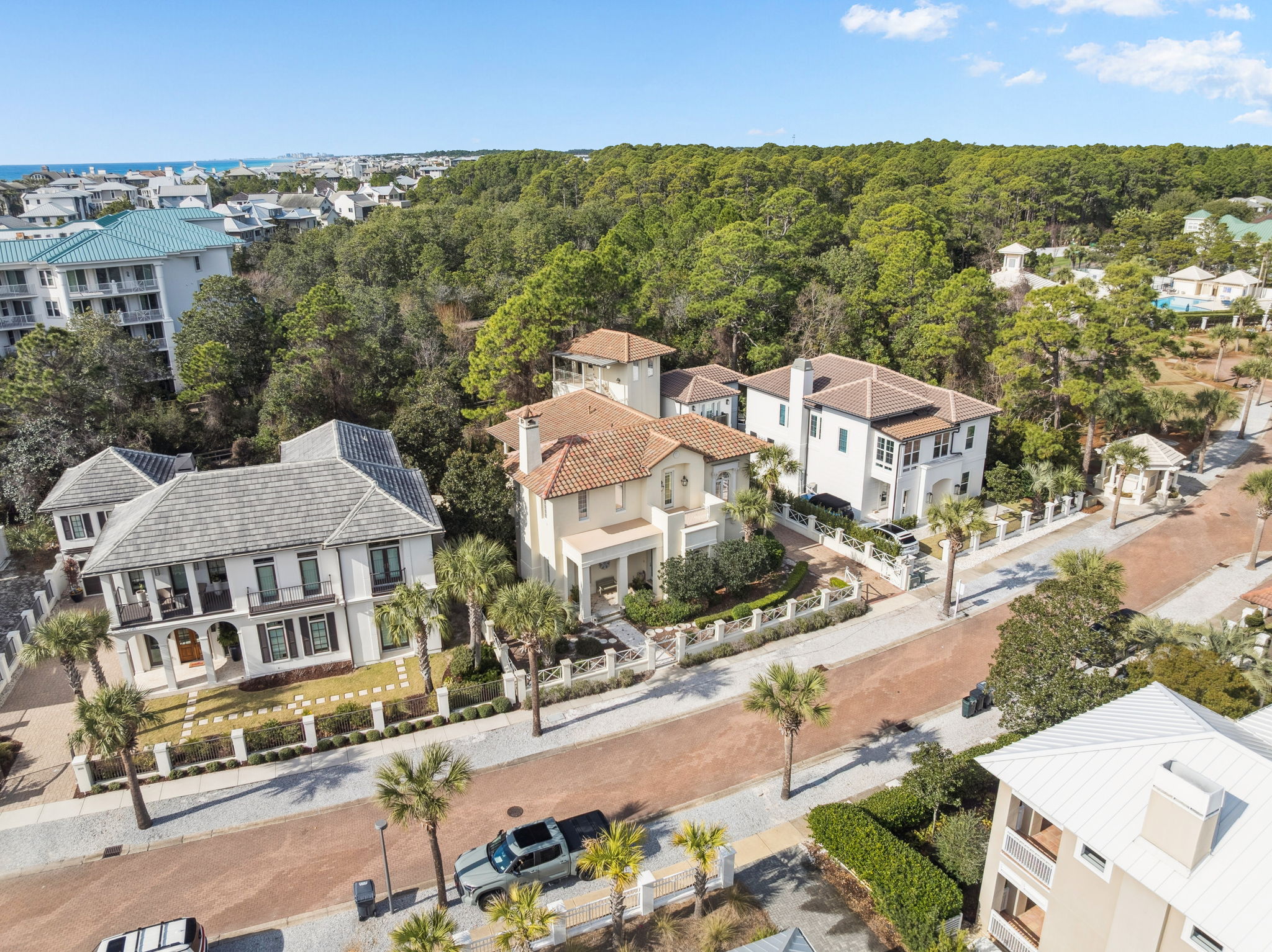 Array_152WhiteCliffsBlvd-11