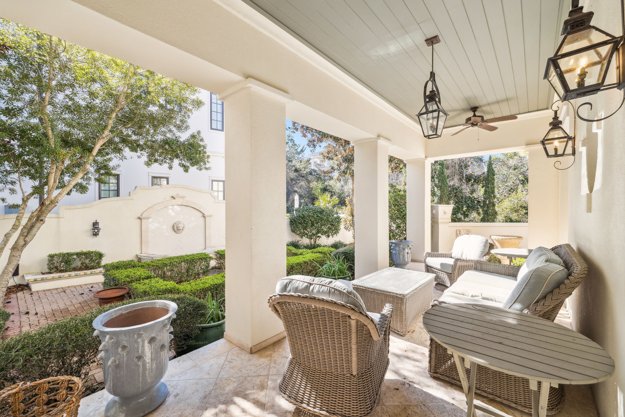 Array_152WhiteCliffsBlvd-25