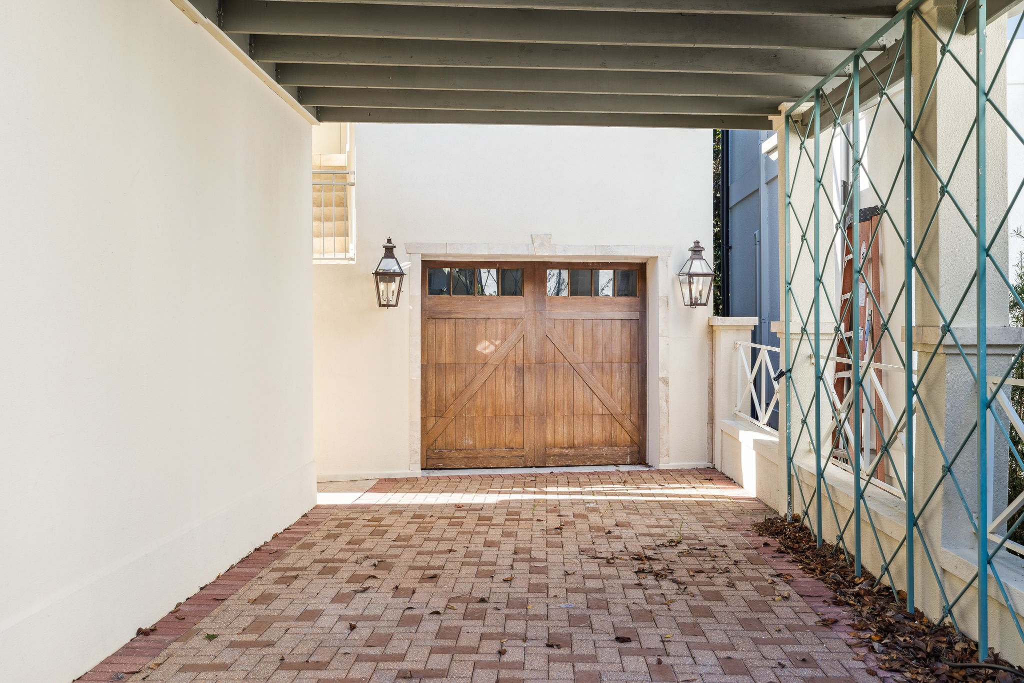 Array_152WhiteCliffsBlvd-28