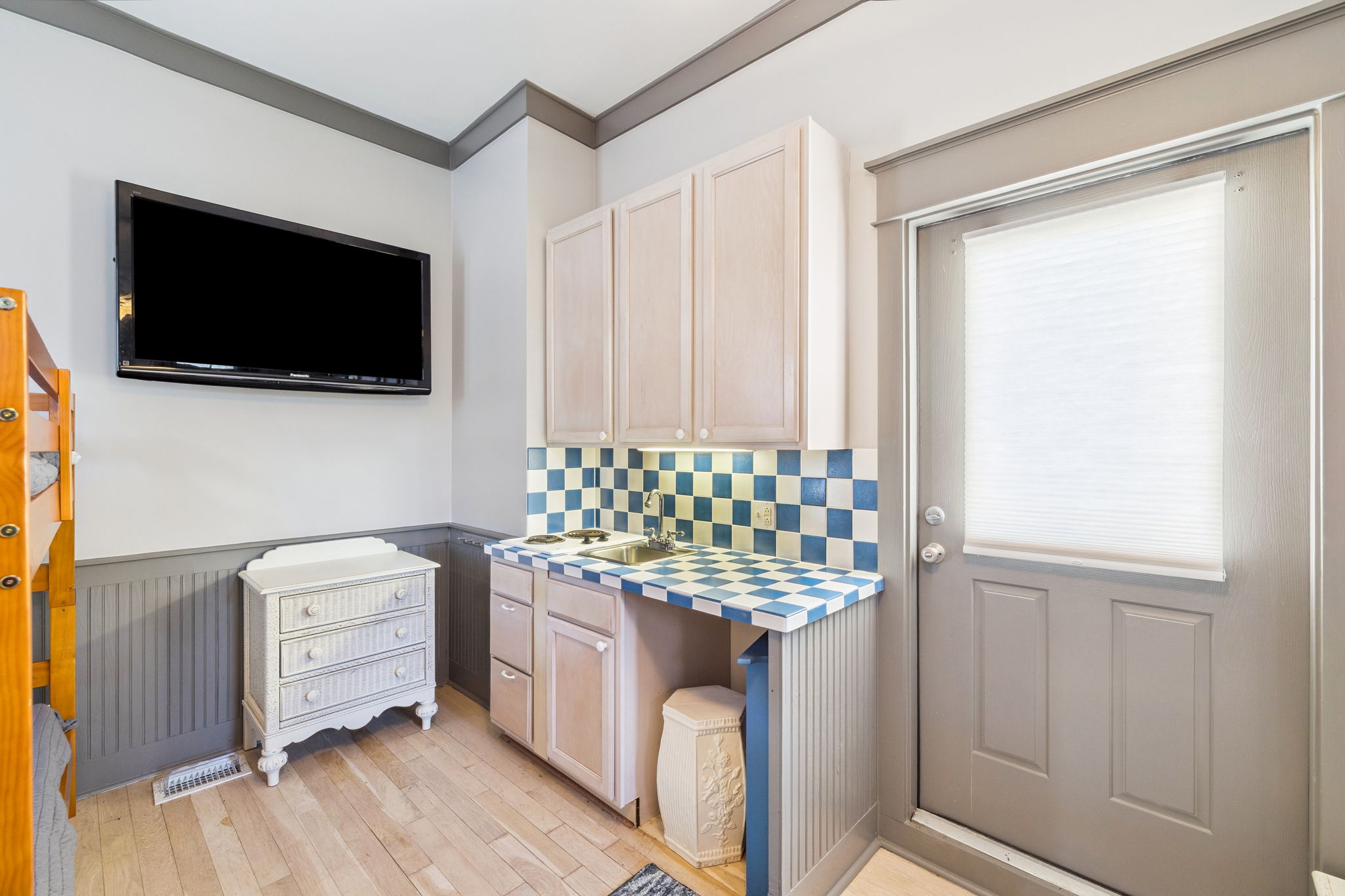 Array_152WhiteCliffsBlvd-33