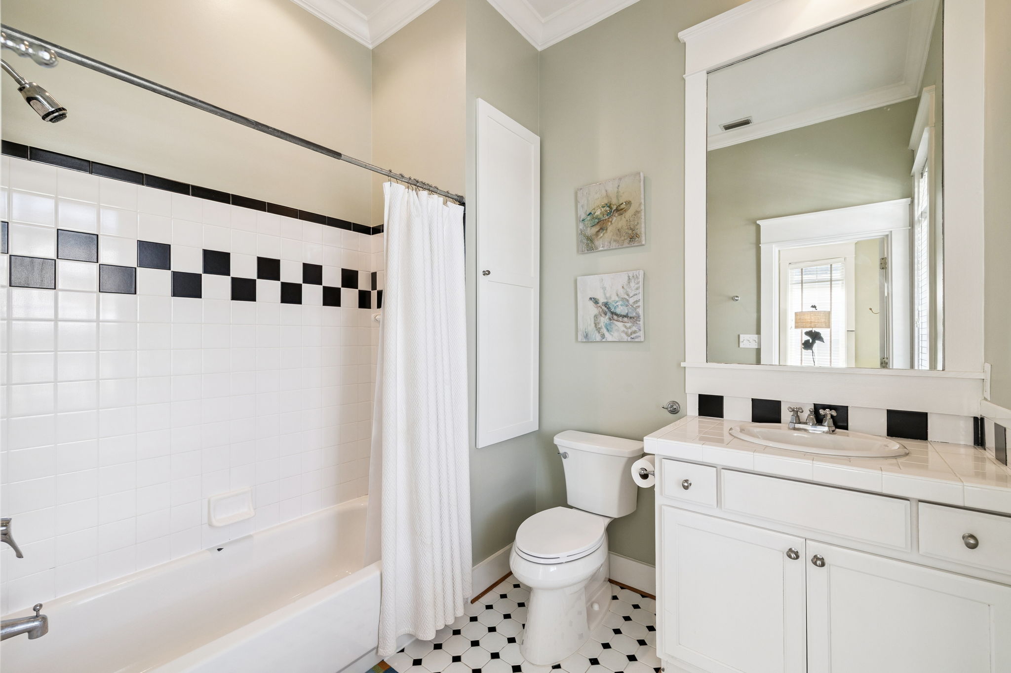 Array_152WhiteCliffsBlvd-75