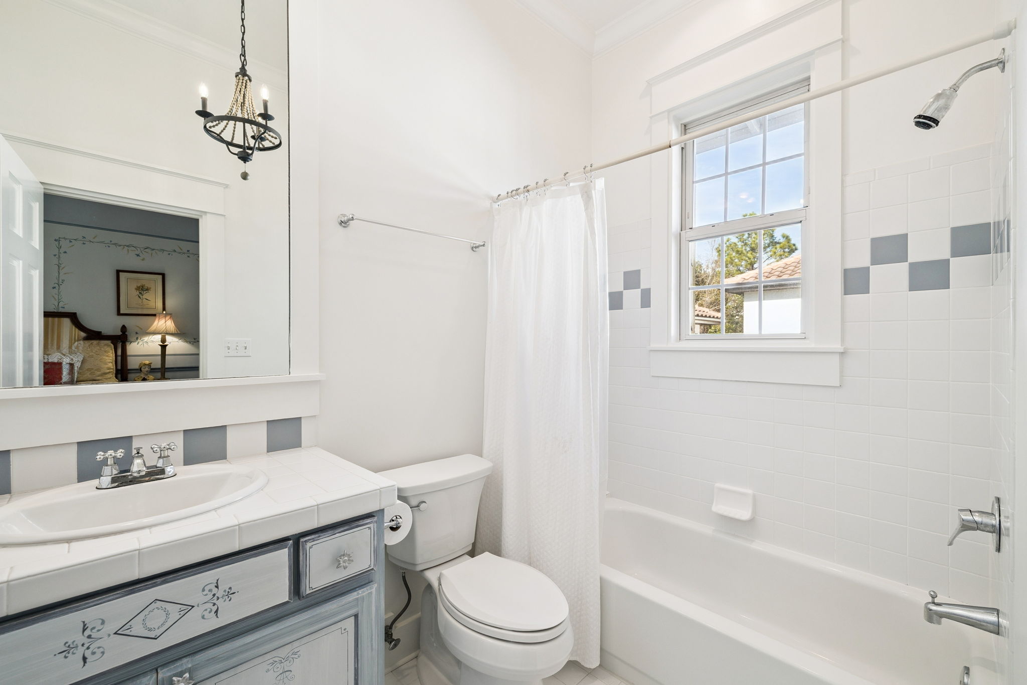 Array_152WhiteCliffsBlvd-79