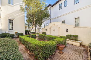 Array_152WhiteCliffsBlvd-23