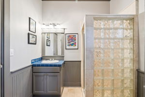 Array_152WhiteCliffsBlvd-37