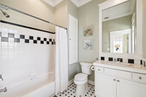 Array_152WhiteCliffsBlvd-75