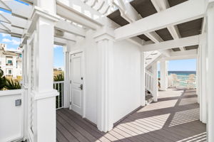 Array_152WhiteCliffsBlvd-117