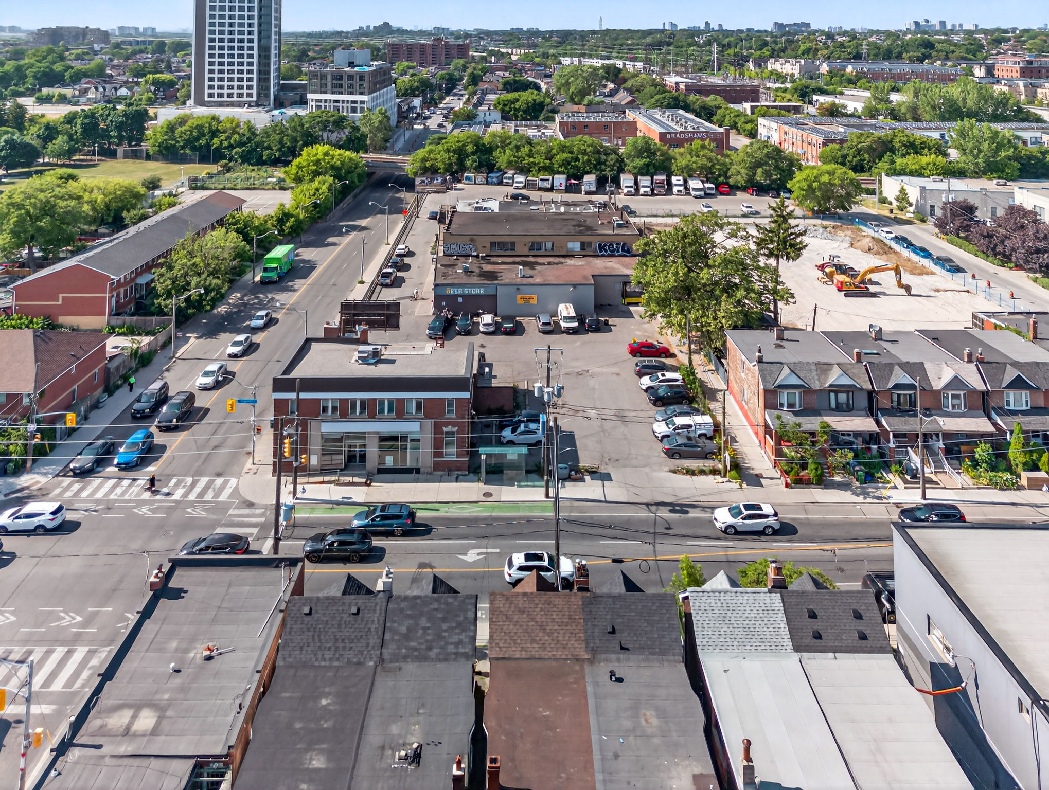 1520 Dupont St Toronto, ON M6P 4G7
