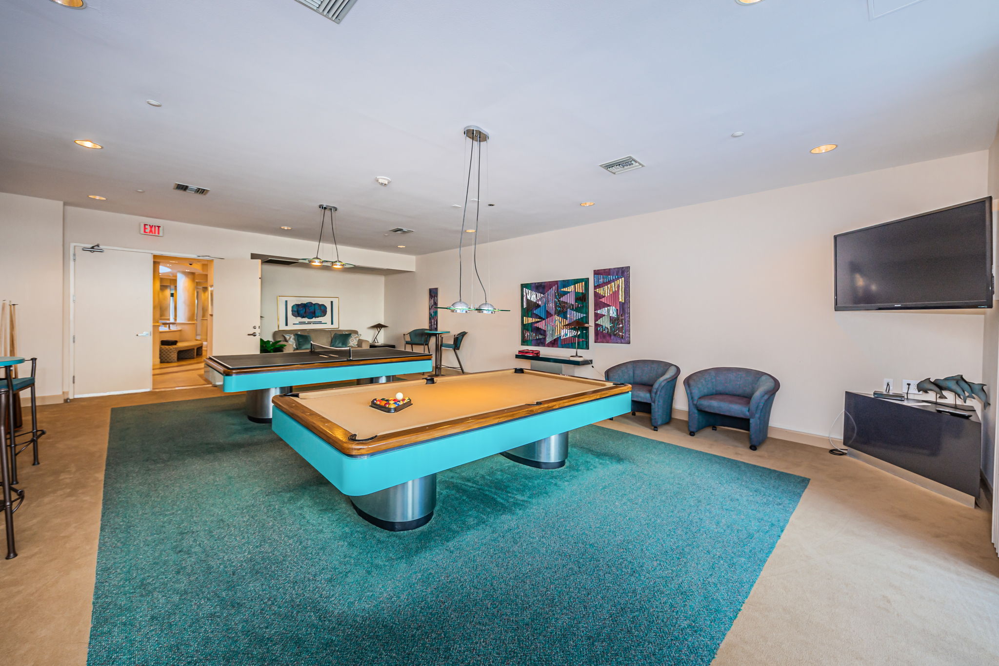 Ultimar 1 Billiards Room2