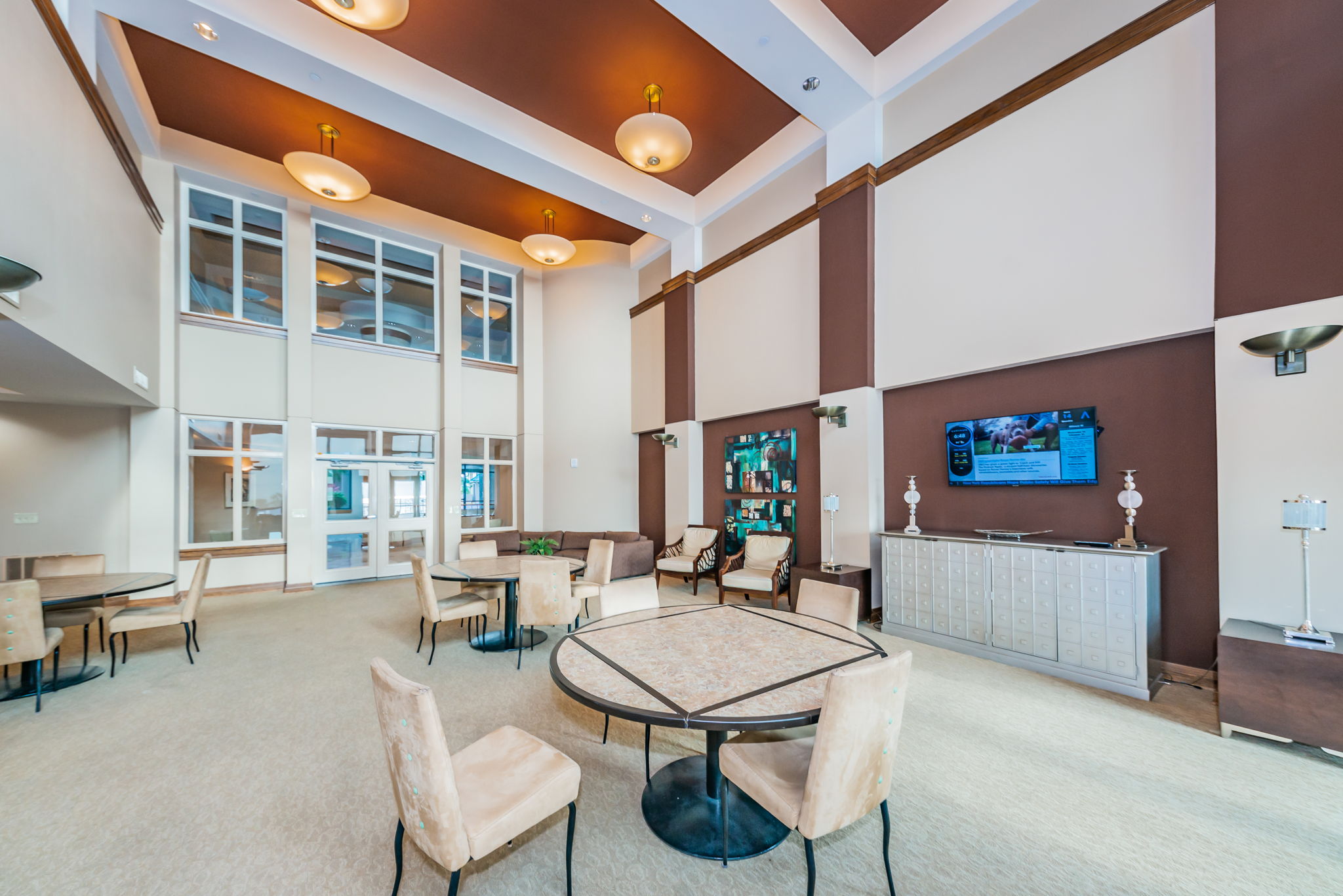 Clubhouse2a, Ultimar 3