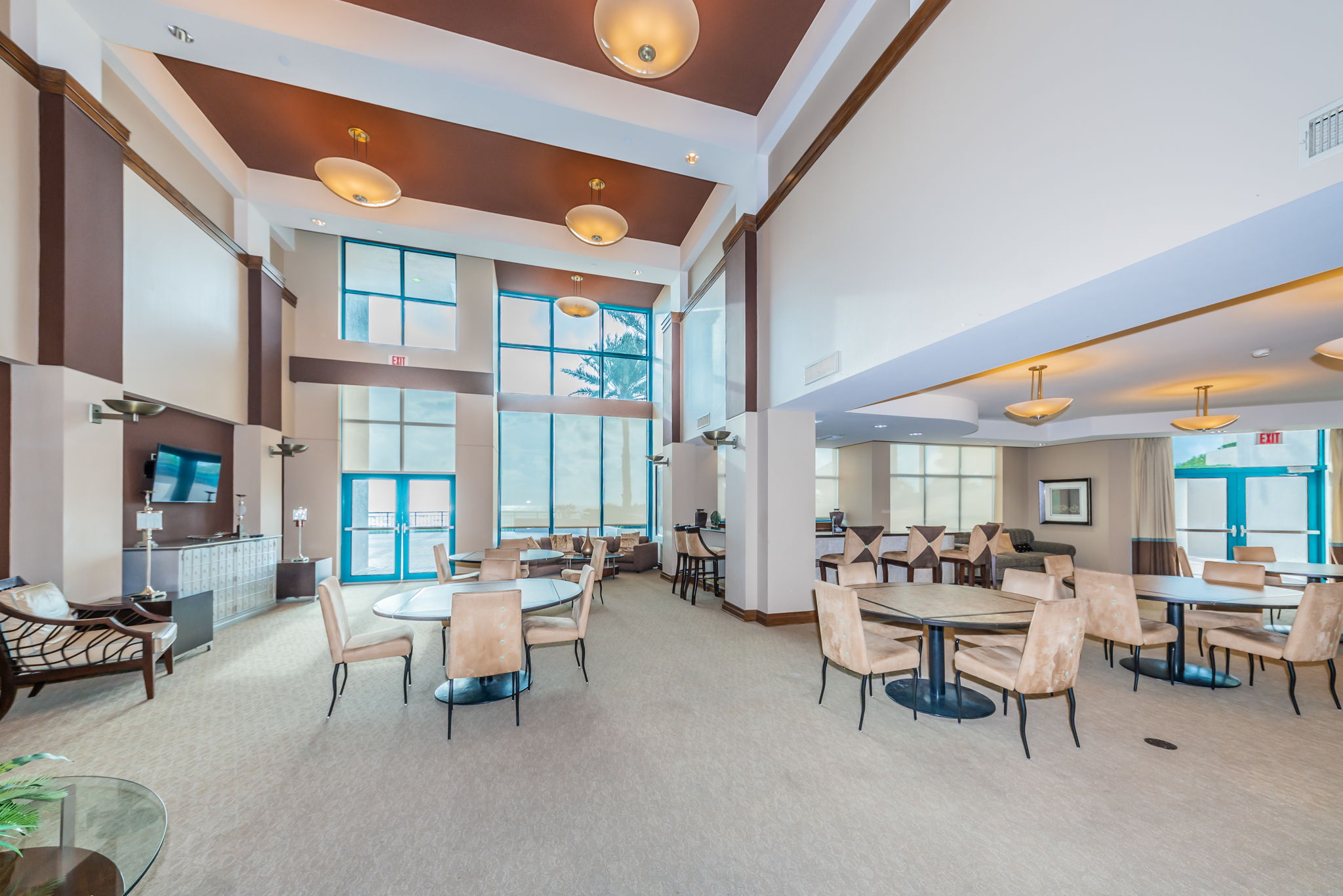 Clubhouse2c, Ultimar 3