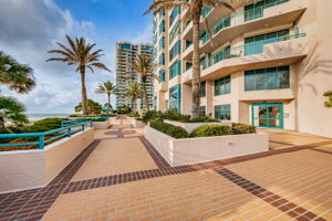 Rear Patio2, Ultimar 3