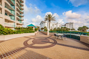 Rear Patio3, Ultimar 3