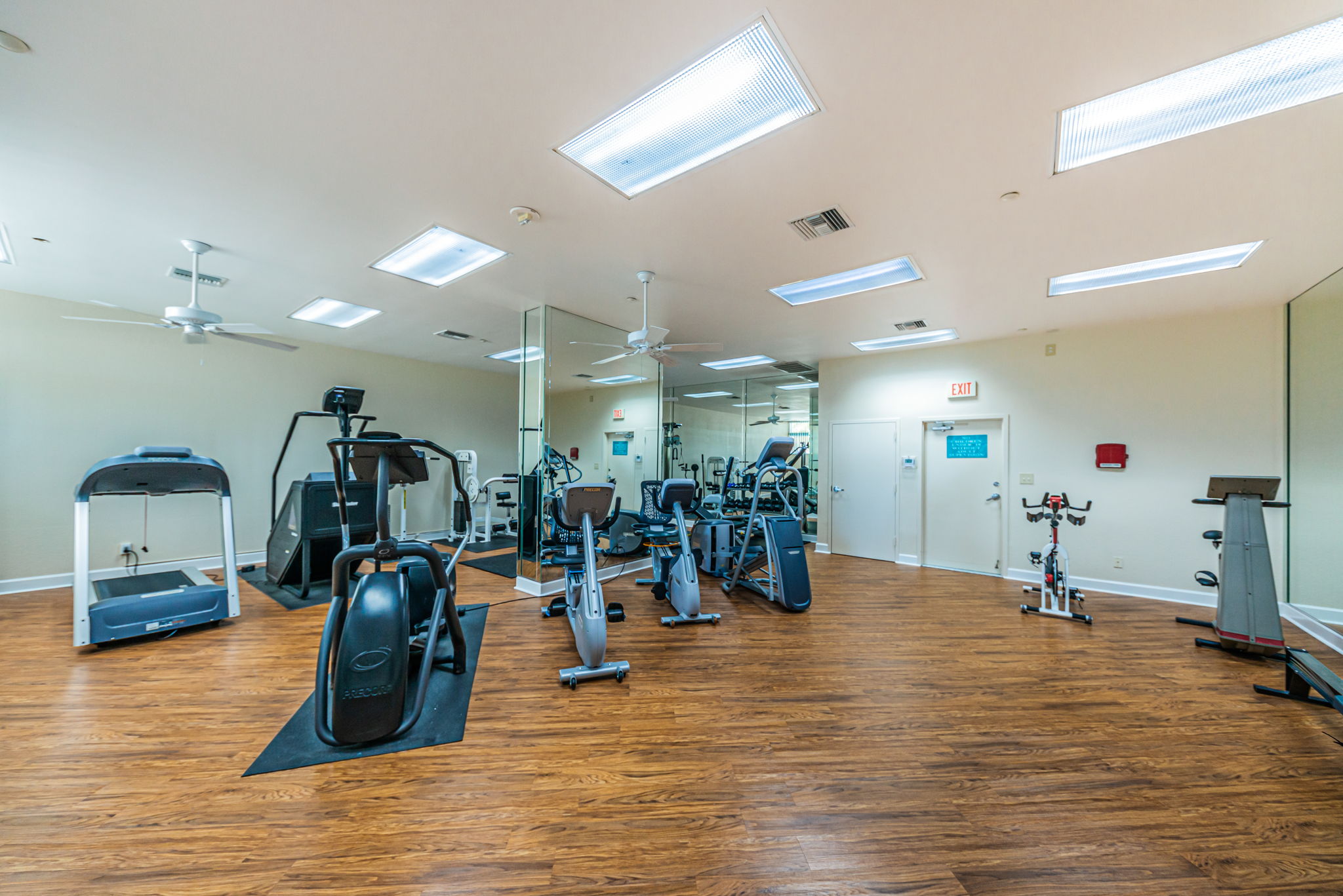 Ultimar 1 Fitness Room2