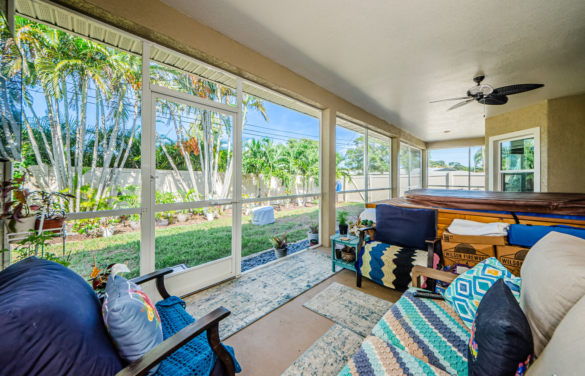 Lanai 1