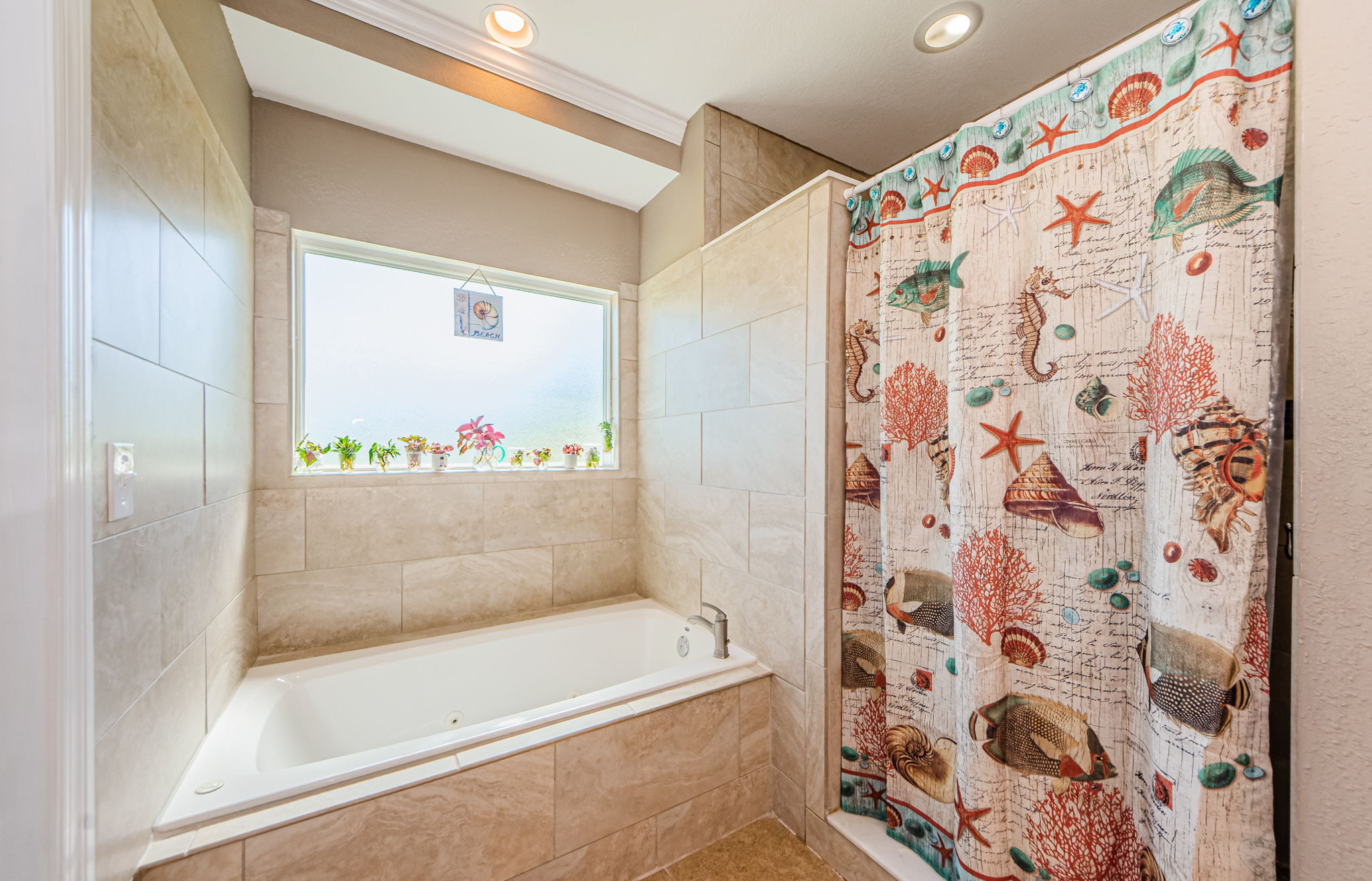 Master Bathroom 1b