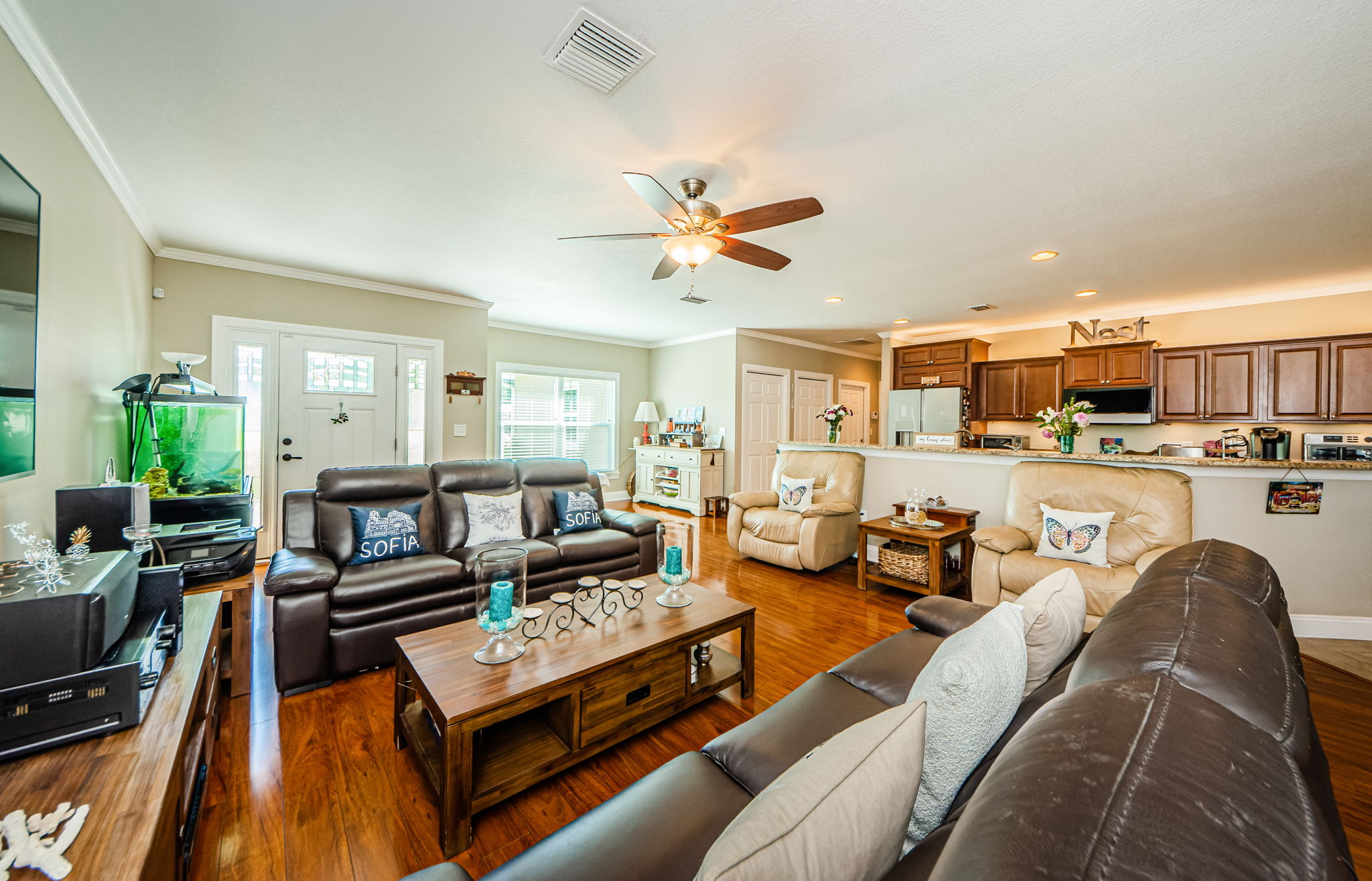 Family Room 4