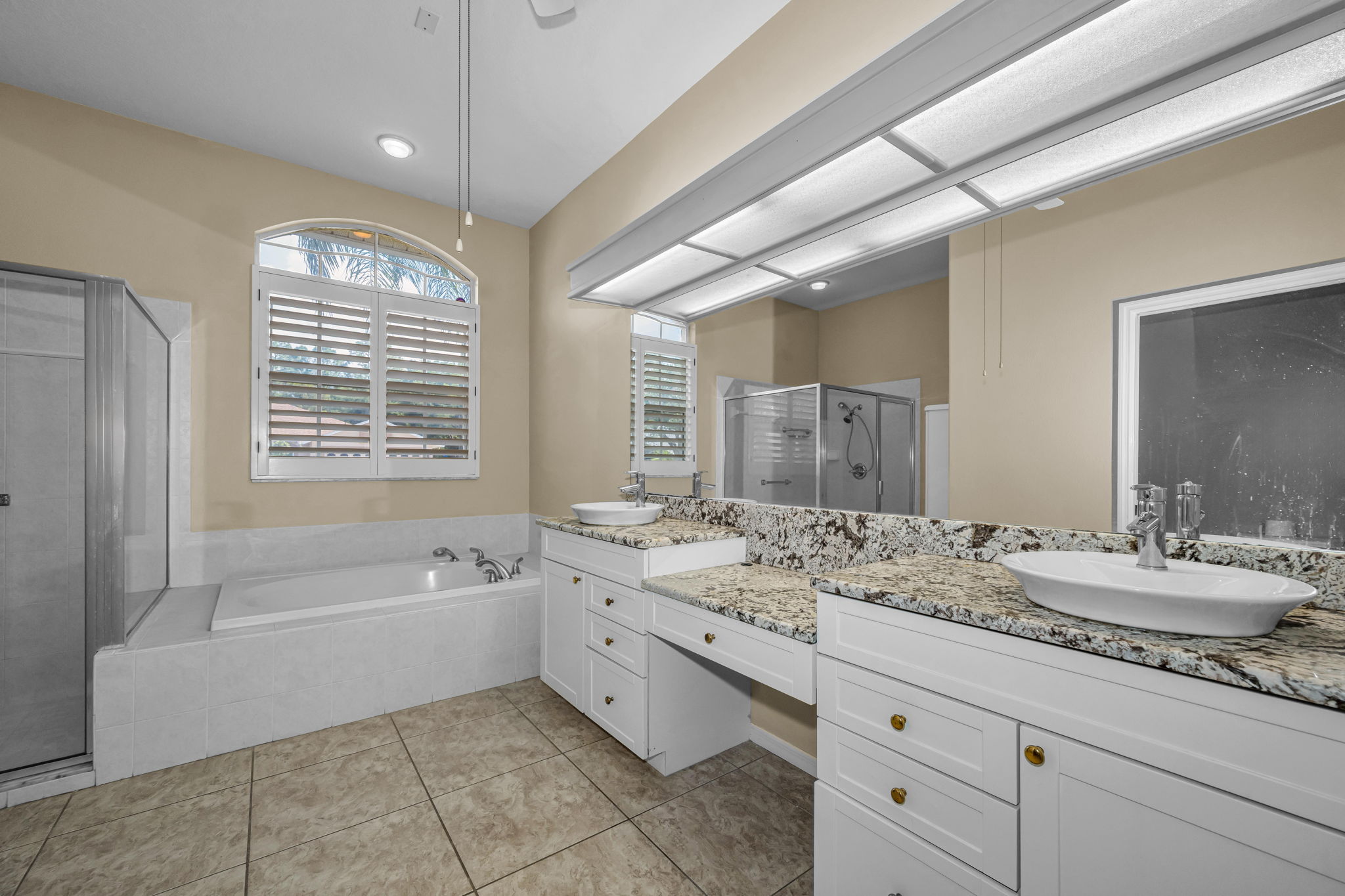 Primary Bathroom 1a