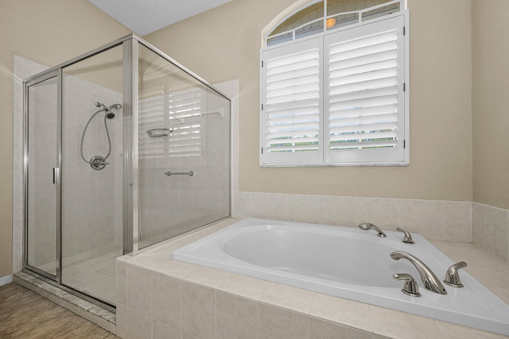 Primary Bathroom 1b