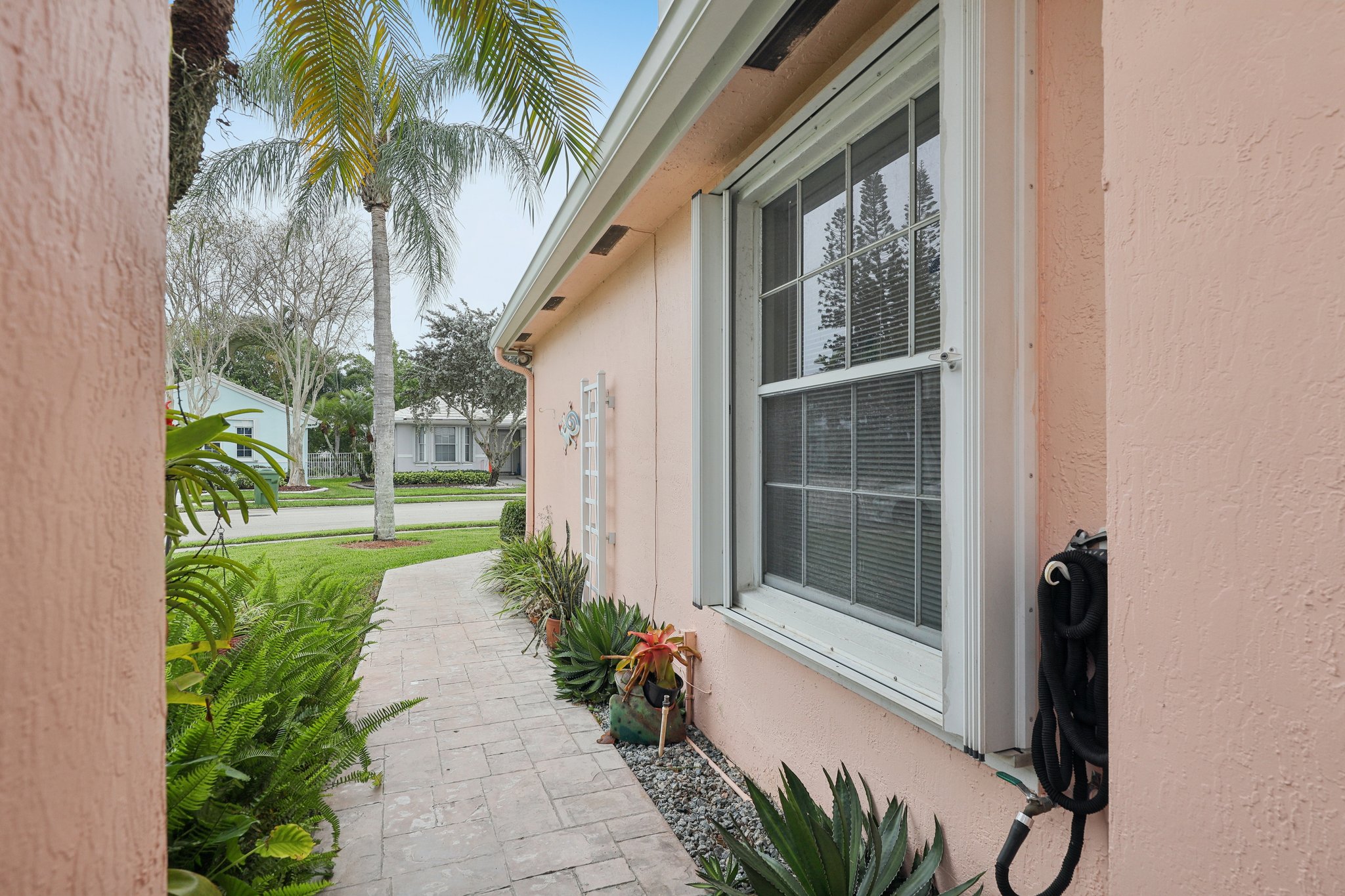Wilshire Cir-S1803-004.jpg