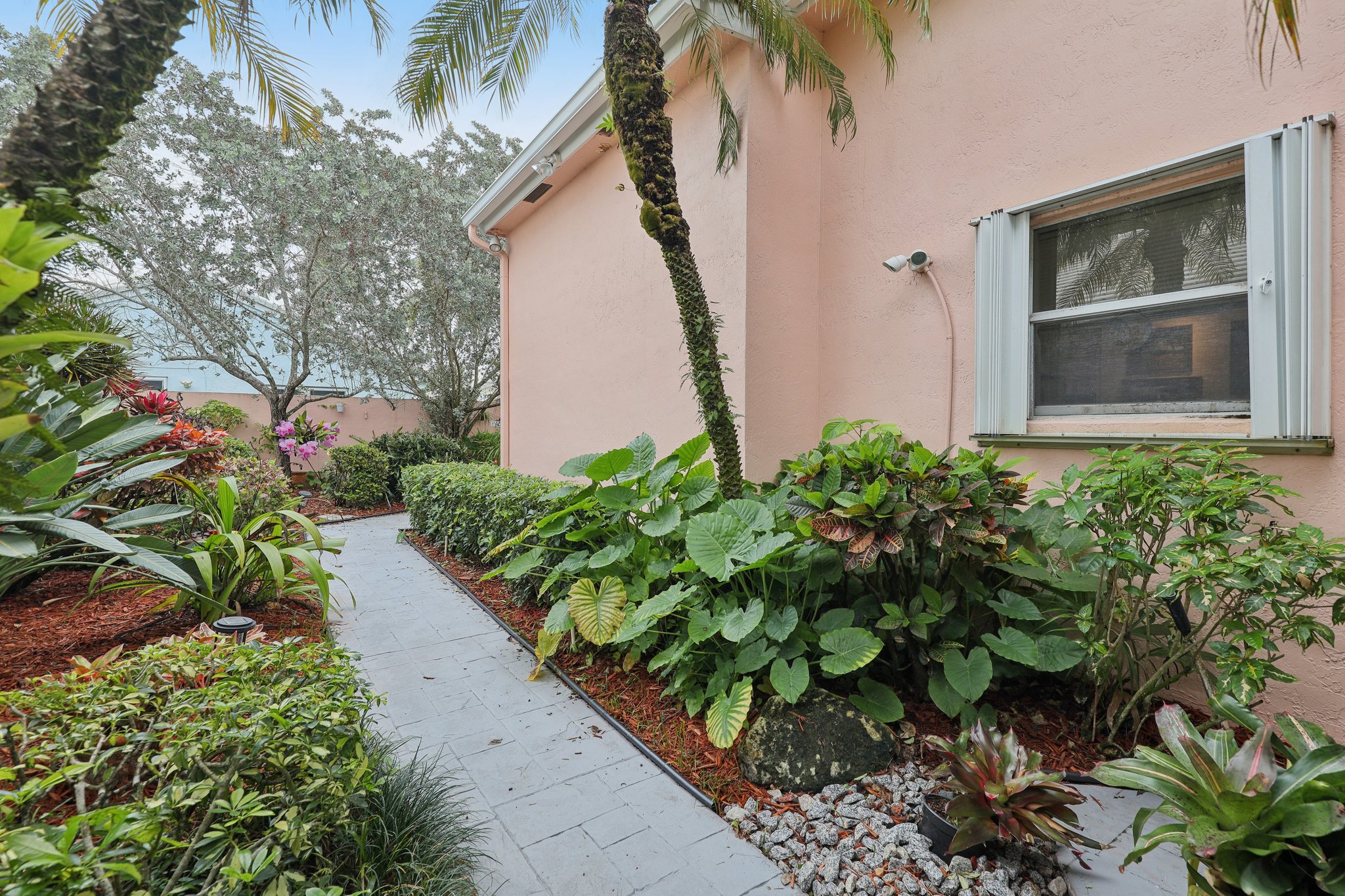 Wilshire Cir-S1803-041.jpg