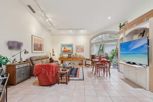 Wilshire Cir-S1803-009.jpg