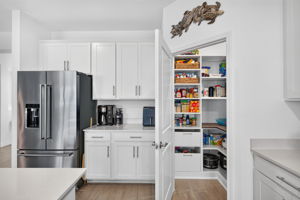 Kitchen 5 of 5