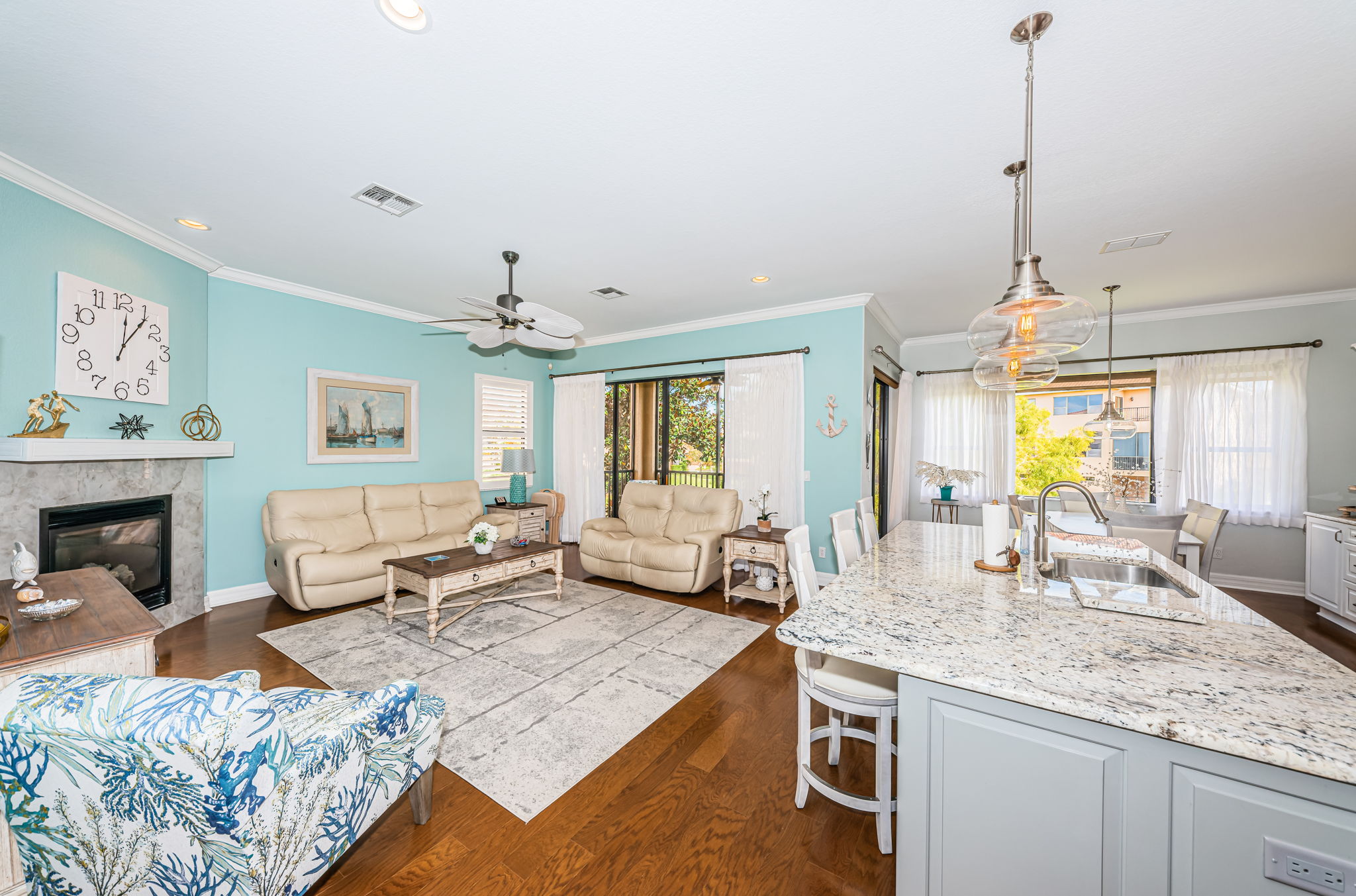 Living Room & Kitchen