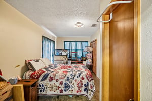 Cre Rd-S2710-016.jpg