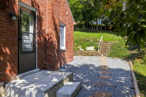  Photo 31