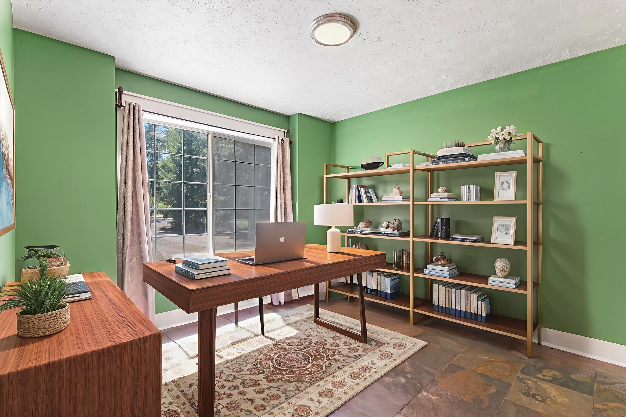 DSC_4722 virtually staged.jpeg