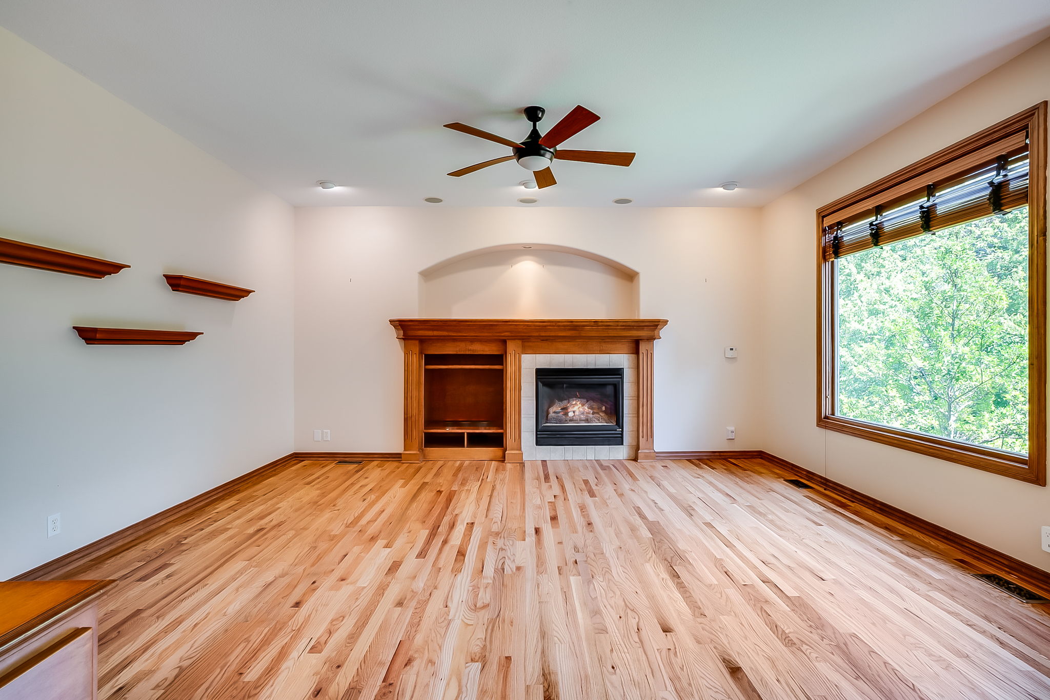 1522 N Krug Cir-15