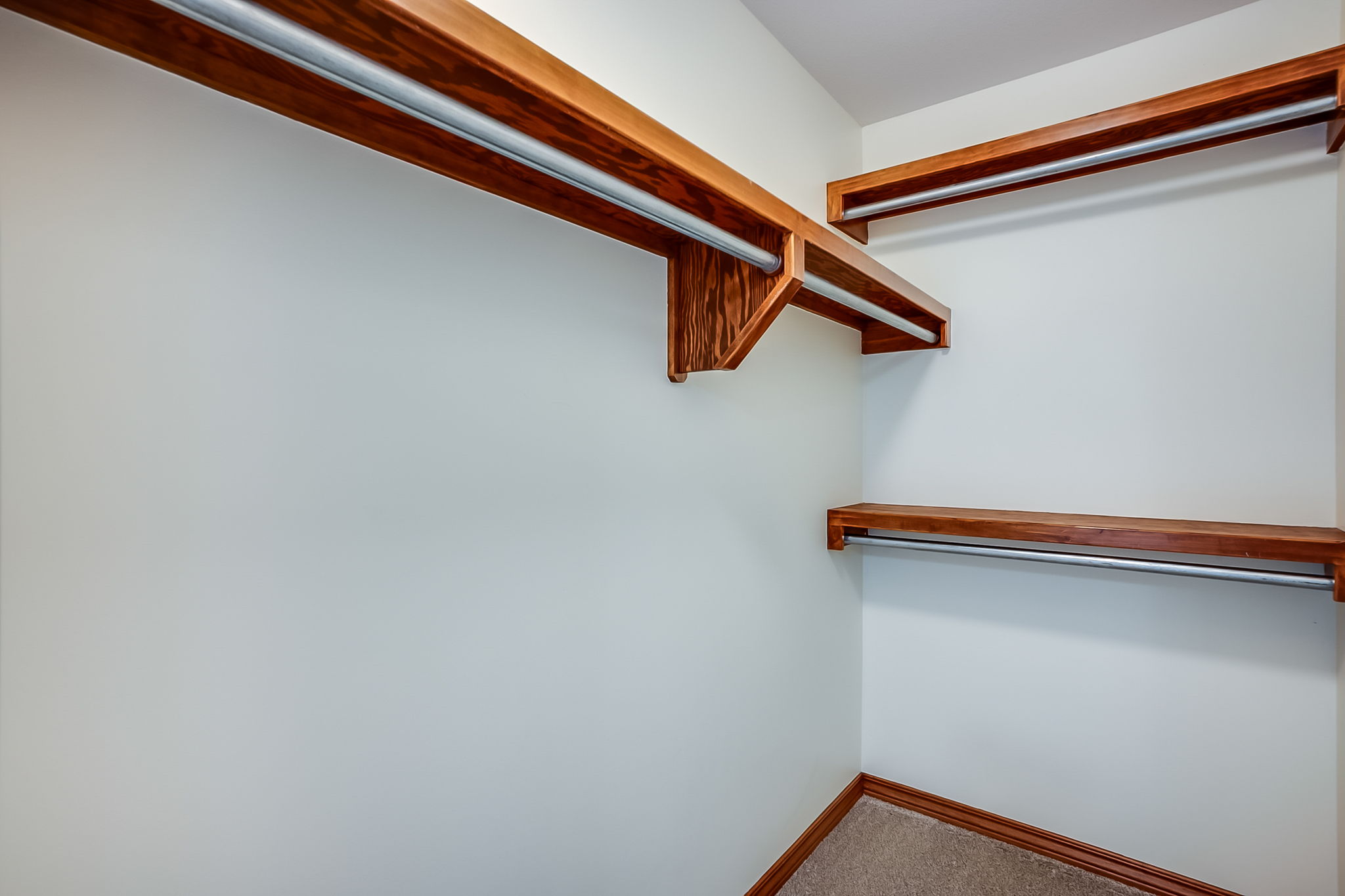 1522 N Krug Cir-41