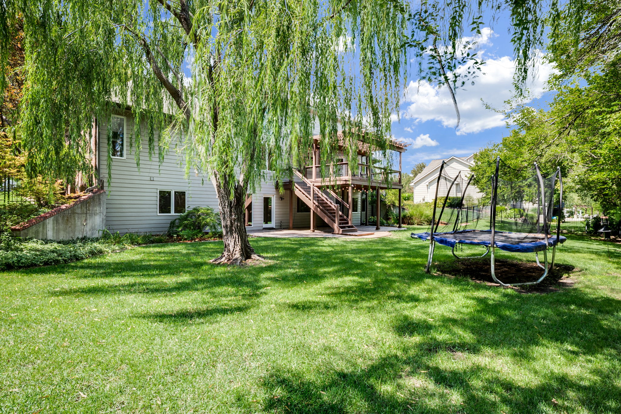 1522 N Krug Cir-69