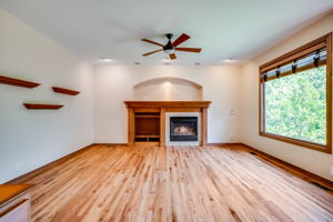 1522 N Krug Cir-15