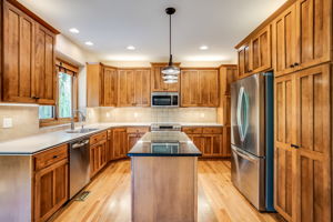 1522 N Krug Cir-18