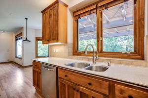 1522 N Krug Cir-22