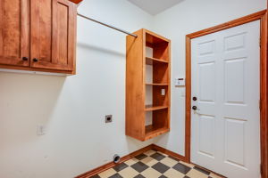 1522 N Krug Cir-37