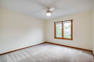 1522 N Krug Cir-39