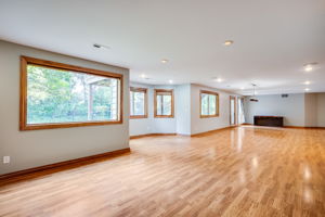 1522 N Krug Cir-54