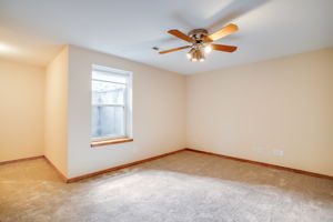 1522 N Krug Cir-60