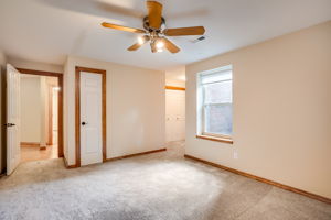 1522 N Krug Cir-61