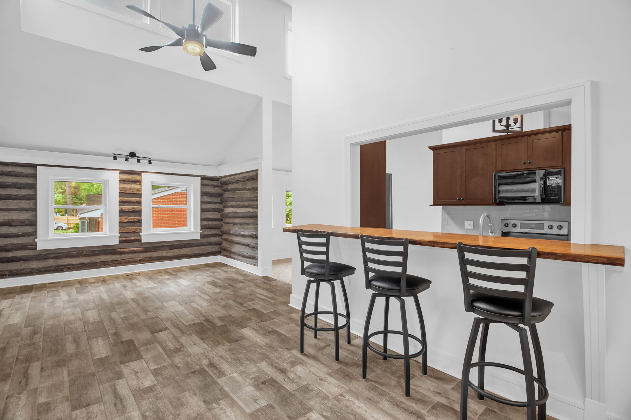 1522 Victory St-4