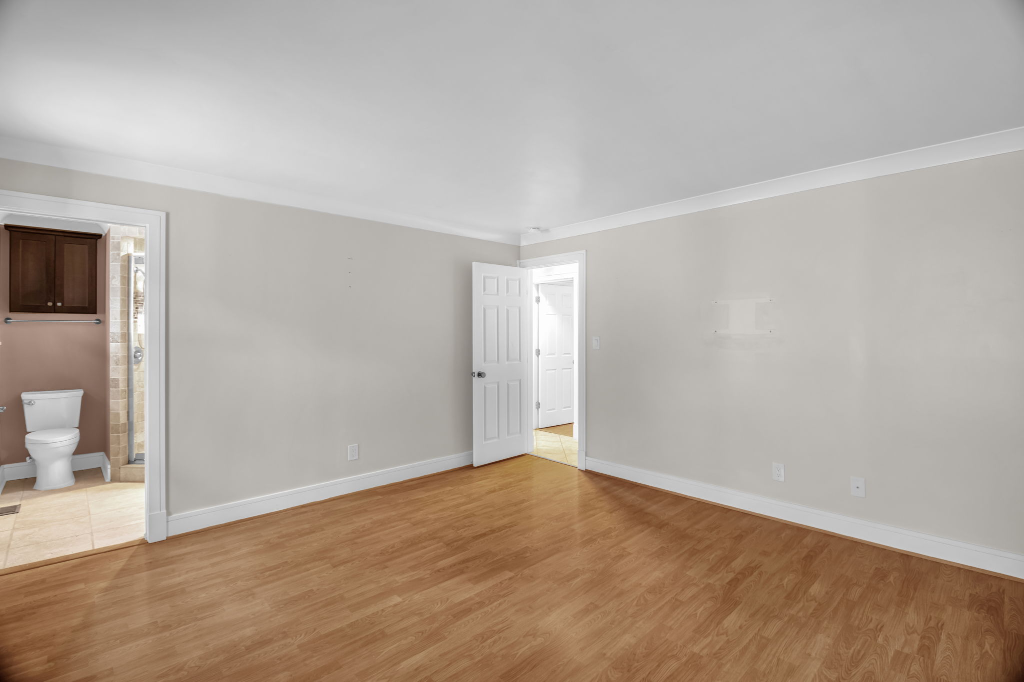1522 Victory St-18