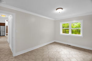 1522 Victory St-24