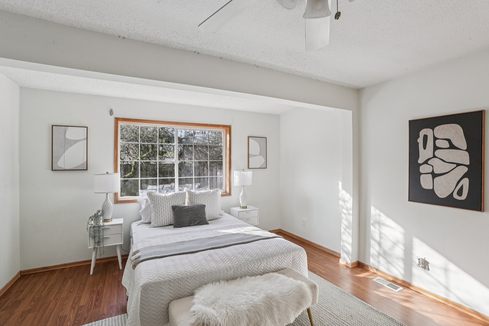 NE Couch Ct-S1101-032.jpg