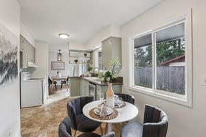 NE Couch Ct-S1101-016.jpg