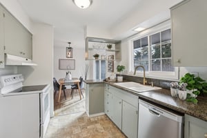 NE Couch Ct-S1101-019.jpg