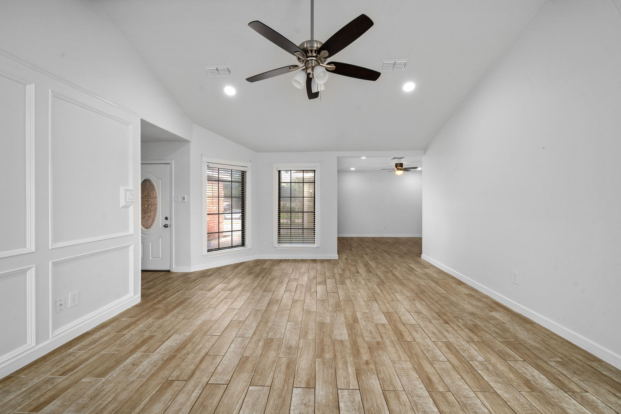15223 Rio Plaza Dr, Houston, TX 77083 | Studio Vos, Inc.