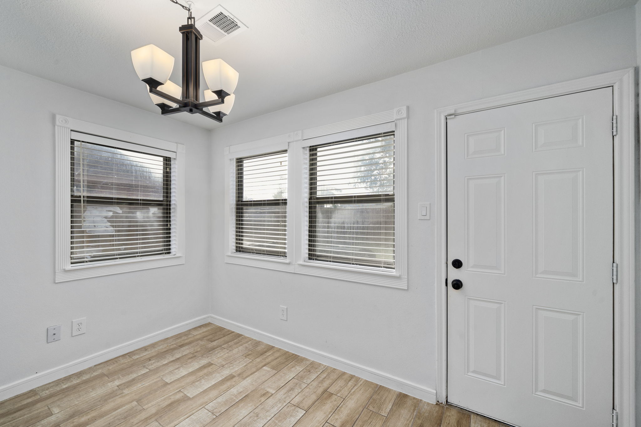 15223 Rio Plaza Dr, Houston, TX 77083 | Studio Vos, Inc.