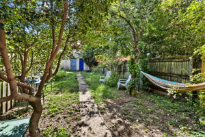  Photo 30